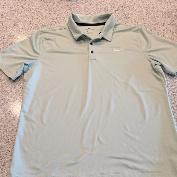Nike Men's Polo Shirt in Light Sage Green Mens Large Golf Casual Polo - Picture 3 of 6